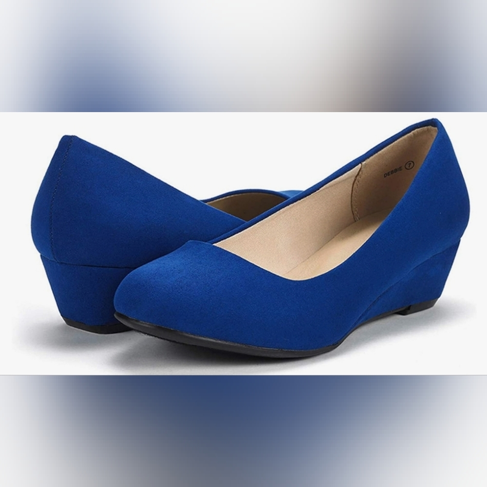 Mid wedge heel pump